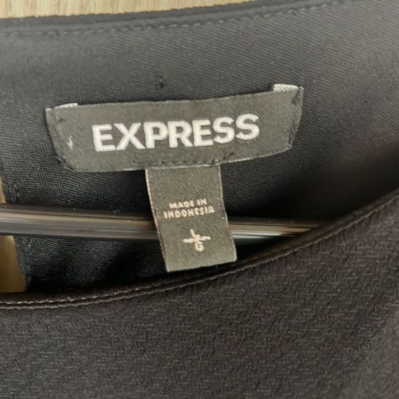 Express Large Black Dress. Knee length with short sleeves - Picture 7 of 11